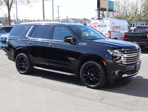Used 2022 Chevrolet Tahoe High Country AWD/4WD image 2