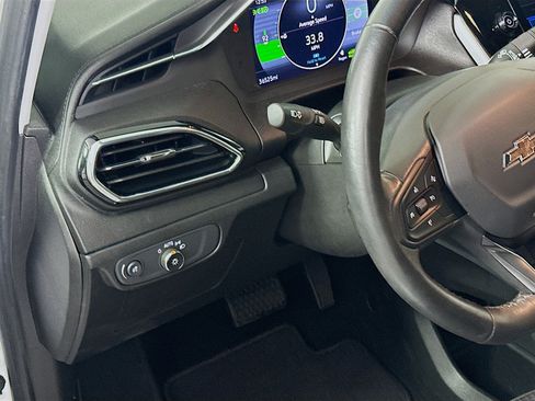 Used 2023 Chevrolet Bolt LT image 17