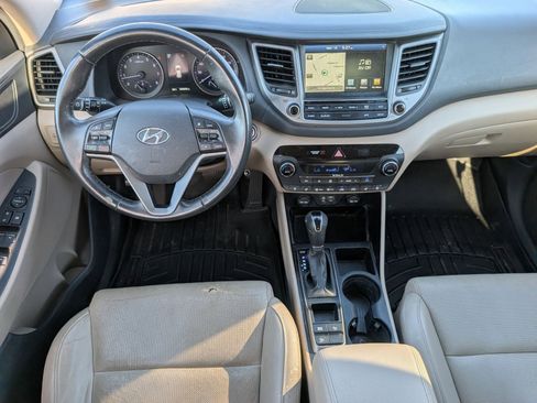 Used 2016 Hyundai Tucson Limited w/ Option Group 03 image 6