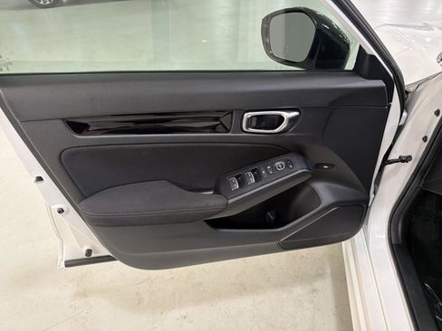Used 2025 Honda Civic Sport image 17