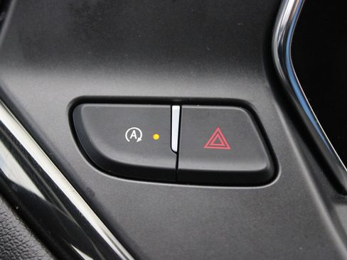 Used 2020 Chevrolet Blazer RS FWD image 35