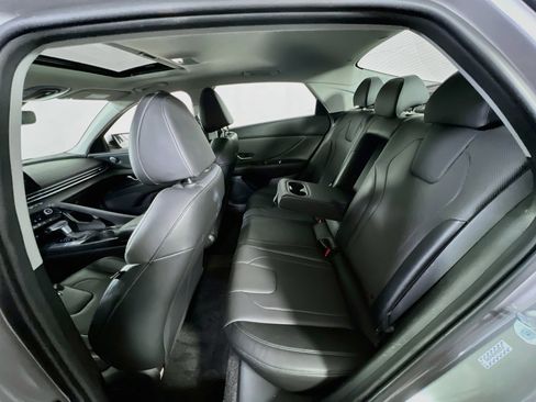 Used 2023 Hyundai Elantra Limited FWD image 26