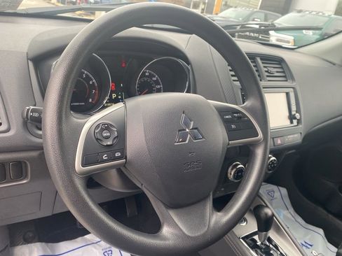 Used 2025 Mitsubishi Outlander Sport ES image 21