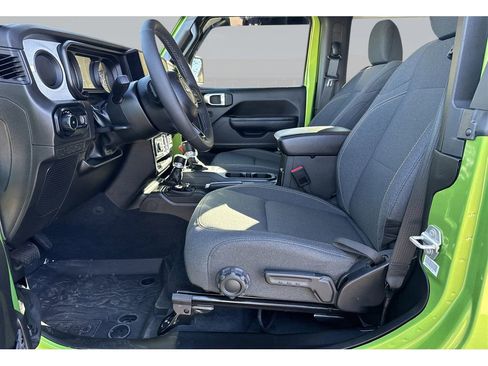 Used 2025 Jeep Wrangler Sport image 10