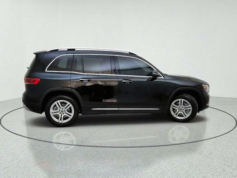 Used 2023 Mercedes-Benz GLB 250 image 7