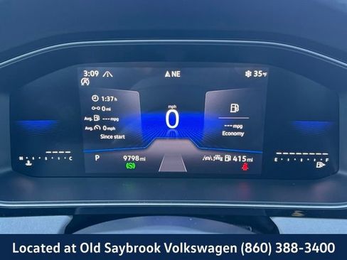 Certified 2025 Volkswagen Jetta SE image 32