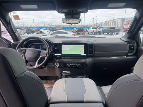 Used 2025 Chevrolet Silverado 1500 ZR2 w/ Technology Package image 14