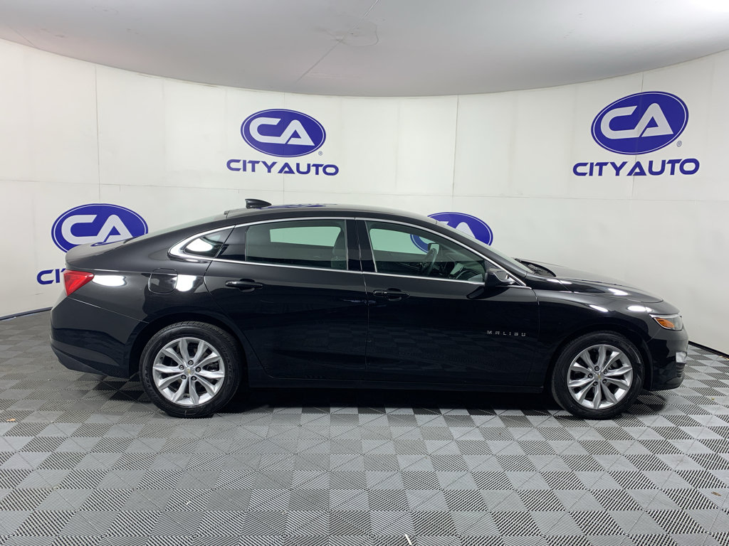Used 2024 Chevrolet Malibu LT FWD image 2