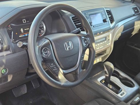 Certified 2019 Honda Ridgeline Sport image 2
