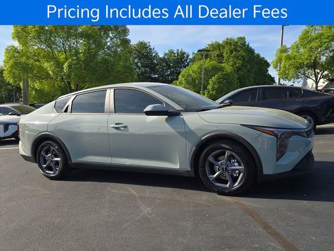 New 2026 Kia K4 FWD image 1