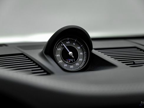 Used 2022 Porsche 911 Turbo S image 68