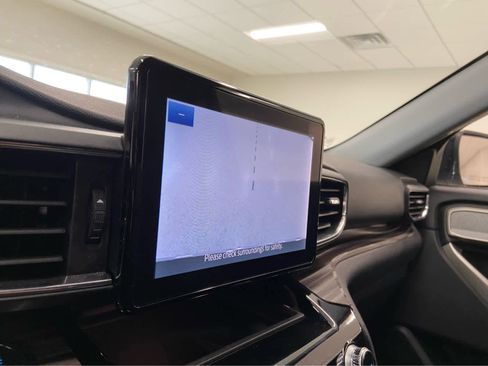 Used 2023 Ford Explorer Limited w/ Equipment Group 301A image 37