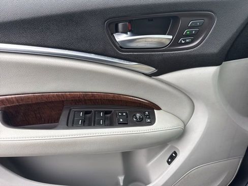 Used 2017 Acura MDX SH-AWD w/ Technology Package image 16