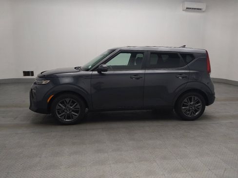 Used 2021 Kia Soul S image 2