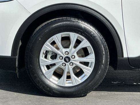 Certified 2023 Ford Escape Active AWD/4WD image 28
