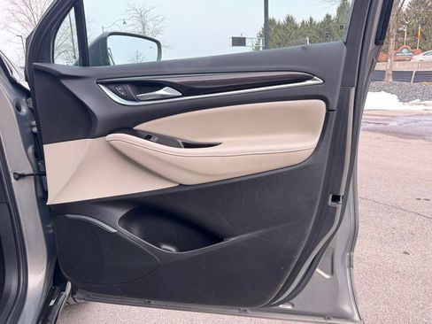 Used 2018 Buick Enclave Essence image 53