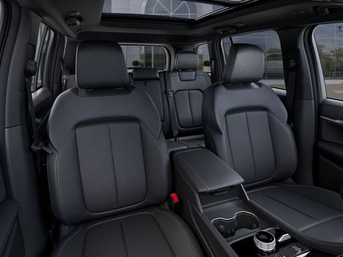New 2026 Jeep Grand Cherokee Limited AWD/4WD image 16