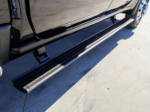 New 2026 GMC Sierra 3500 Denali w/ Denali Reserve Package image 13