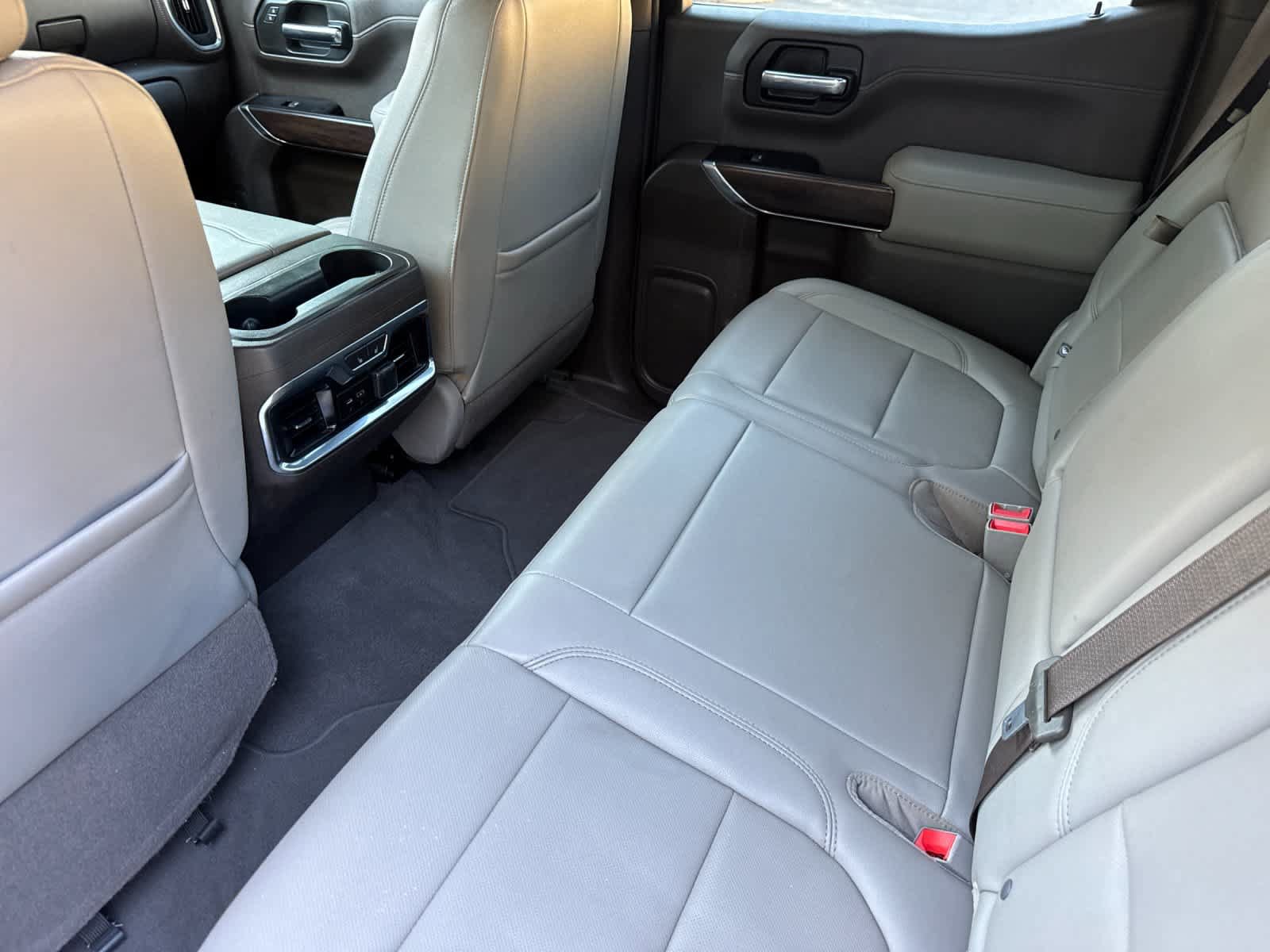 Used 2019 GMC Sierra 1500 SLT w/ SLT Convenience Package RWD image 4