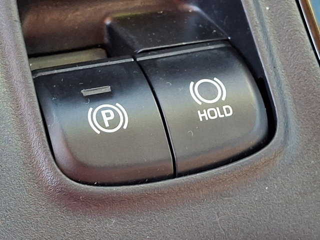 Used 2020 Toyota Corolla LE FWD image 24