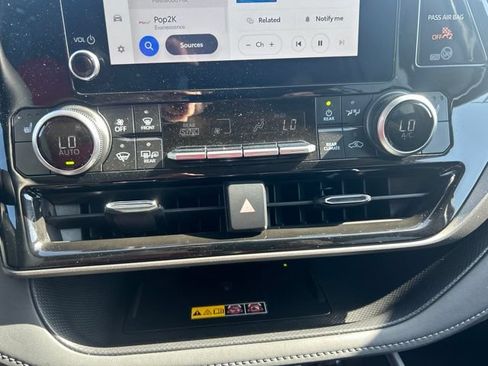Used 2026 Toyota Highlander XLE AWD/4WD image 20