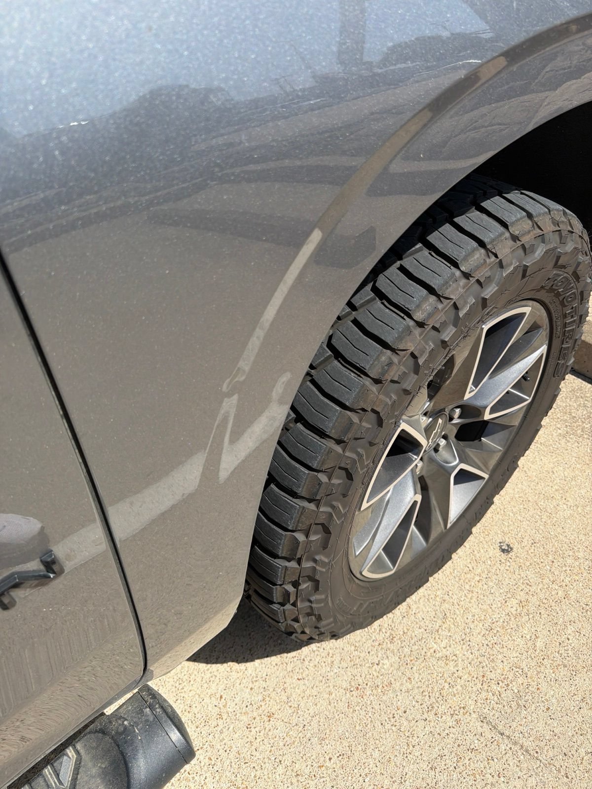 Used 2021 Chevrolet Suburban Z71 w/ Z71 Off-Road Package AWD/4WD image 29