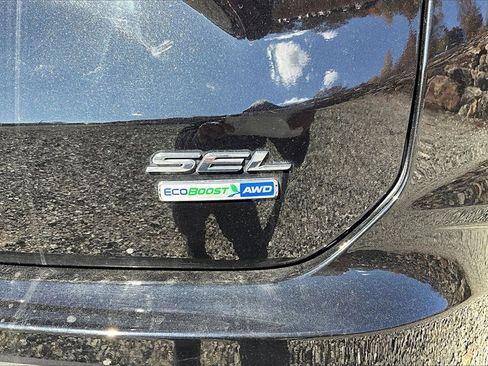 Used 2020 Ford Edge SEL image 8