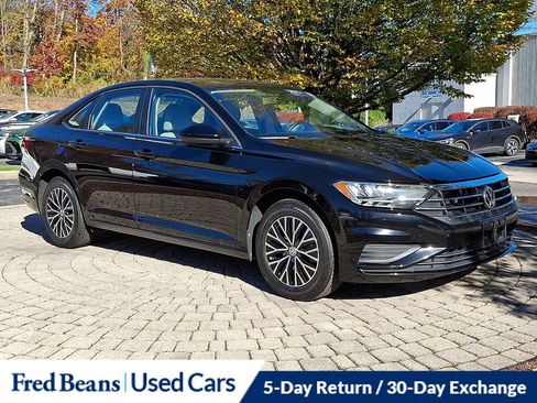 Certified 2021 Volkswagen Jetta S w/ Driver Assistance Package image 1