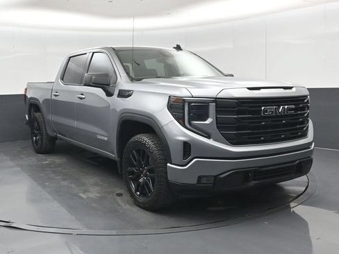 Used 2024 GMC Sierra 1500 Elevation AWD/4WD image 1