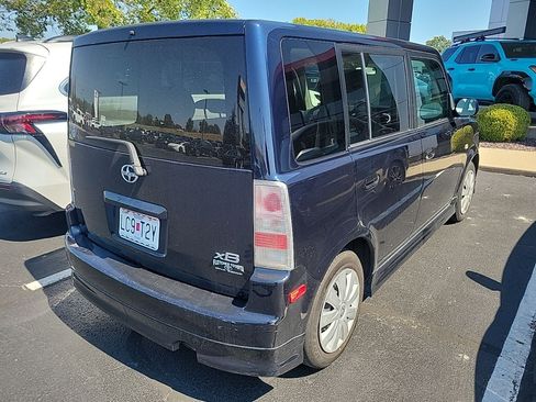 Used 2005 Scion xB FWD image 7