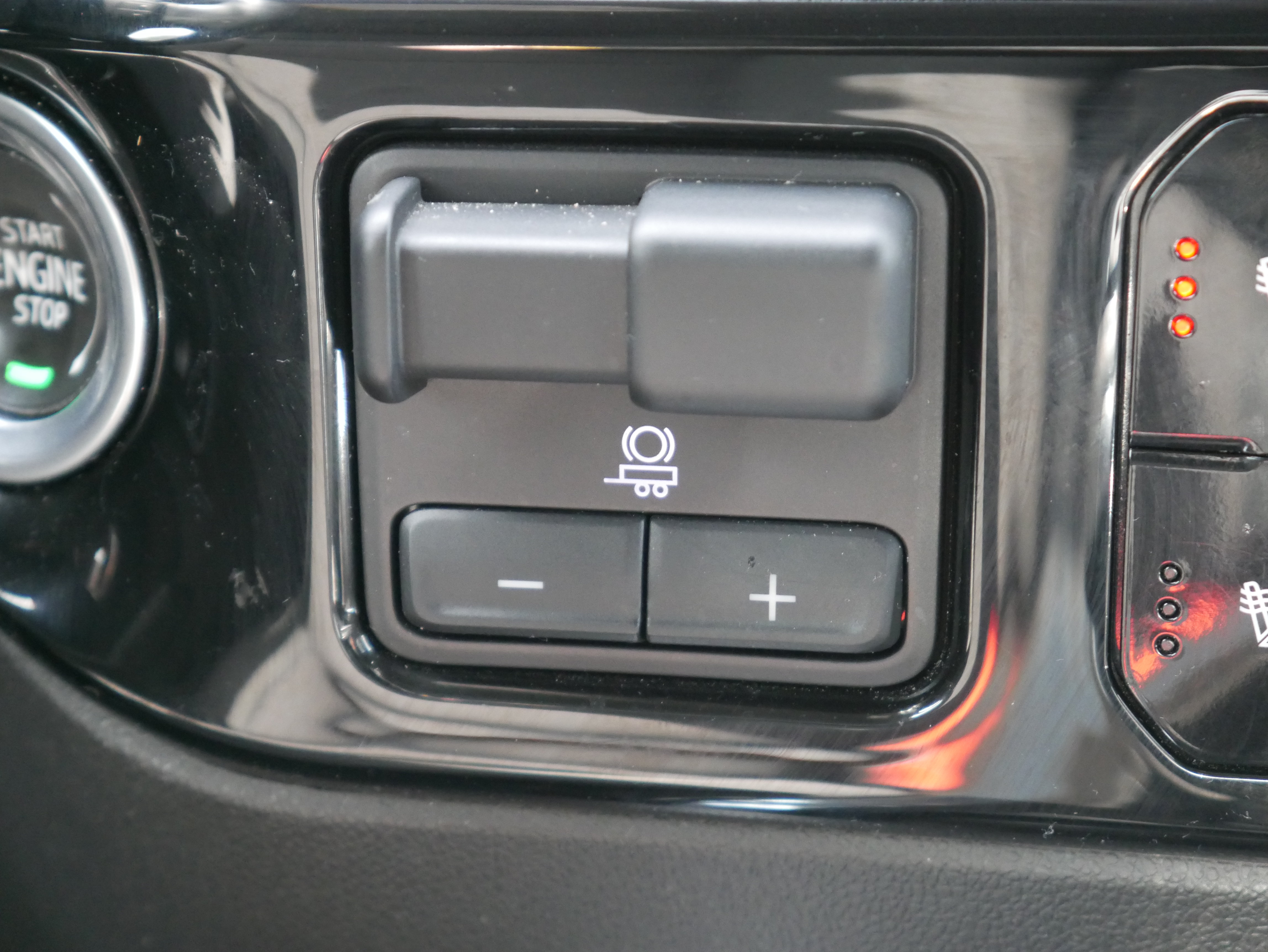 Certified 2024 Chevrolet Silverado 1500 RST w/ Convenience Package II AWD/4WD image 20
