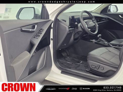 Used 2023 Kia Niro EX FWD image 23