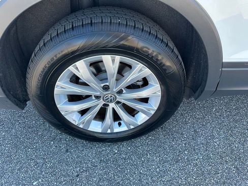 Used 2020 Volkswagen Tiguan S image 5