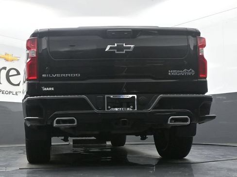 Used 2025 Chevrolet Silverado 1500 High Country AWD/4WD image 59