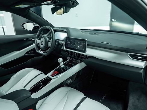 New 2025 Lotus Emira image 2