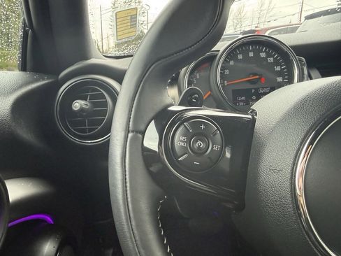 Used 2020 MINI Cooper S w/ Signature Upholstery Package image 24