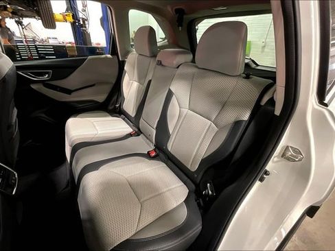 Used 2020 Subaru Forester Premium image 26