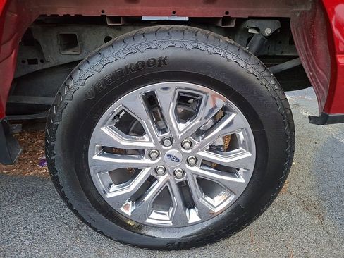 Used 2024 Ford F150 Lariat w/ FX4 Off-Road Package image 6