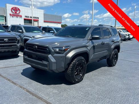 Used 2025 Toyota 4Runner SR5 AWD/4WD image 1