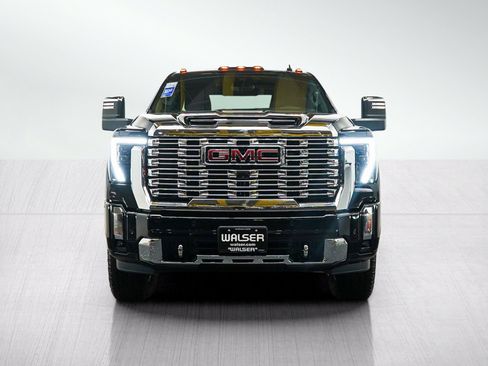 Used 2025 GMC Sierra 2500 Denali w/ Denali Reserve Package AWD/4WD image 9