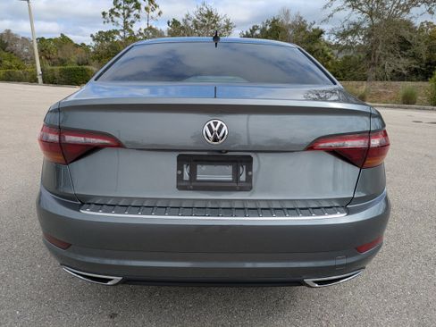 Used 2019 Volkswagen Jetta R-Line image 6