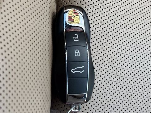 Used 2023 Porsche Macan Turbo AWD/4WD image 47
