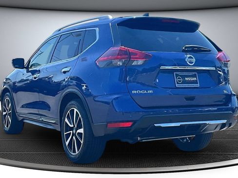 Used 2019 Nissan Rogue SL w/ Premium Package FWD image 4