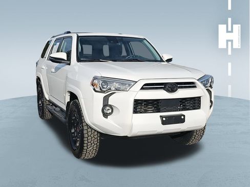 Used 2021 Toyota 4Runner SR5 Premium image 1
