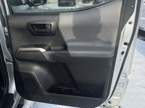 Certified 2023 Toyota Tacoma SR5 image 19