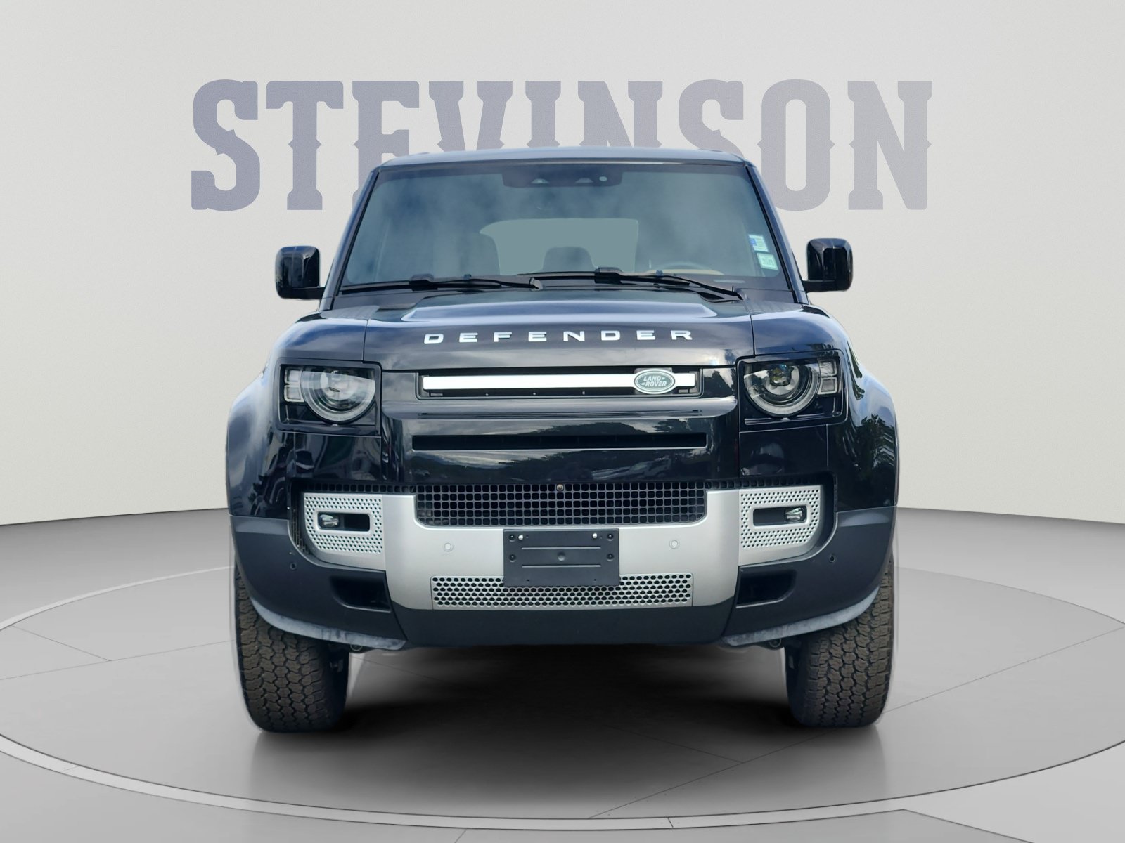 Used 2025 Land Rover Defender 110 S AWD/4WD image 8
