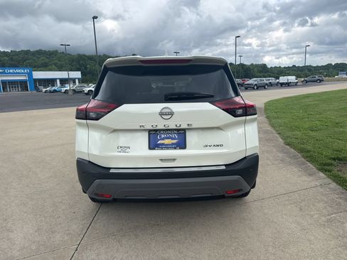 Used 2023 Nissan Rogue SV AWD/4WD image 6