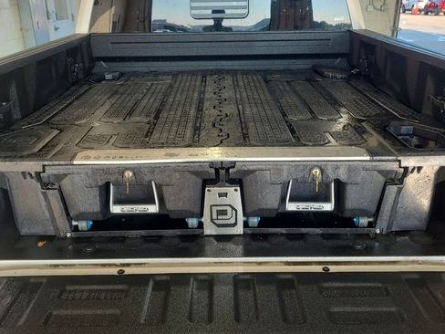 Used 2016 Ford F150 King Ranch w/ Equipment Group 601A Luxury AWD/4WD image 12