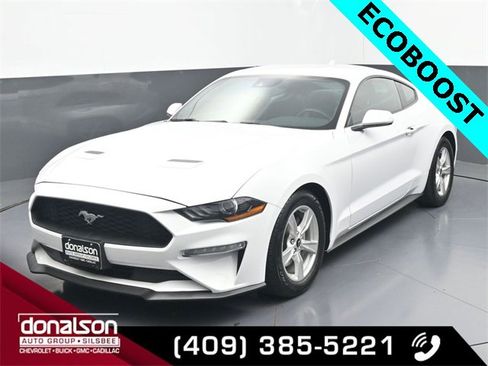 Used 2021 Ford Mustang Coupe image 5