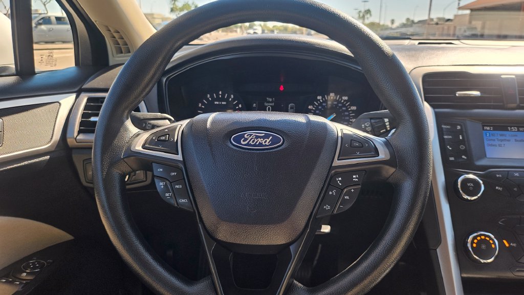 Used 2020 Ford Fusion S FWD image 29